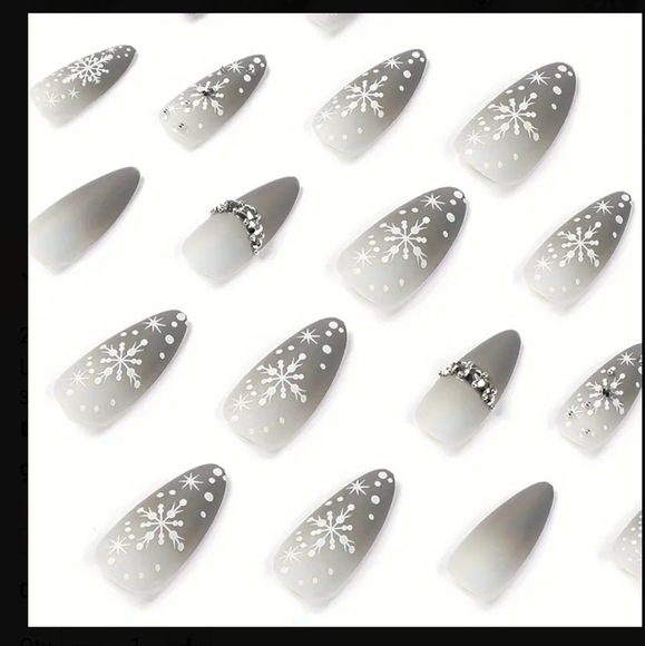 #9 Nails for the Holidays - Picture 2 of 2